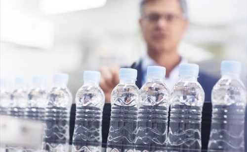 najnowsza sprawa firmy na temat SABIC SOLUTIONS FOR FOOD & BEVERAGE PACKAGING: CAPS & CLOSURES (Rozwiązania SABIC dla opakowań żywności i napojów: pokrycia i zamknięcia)